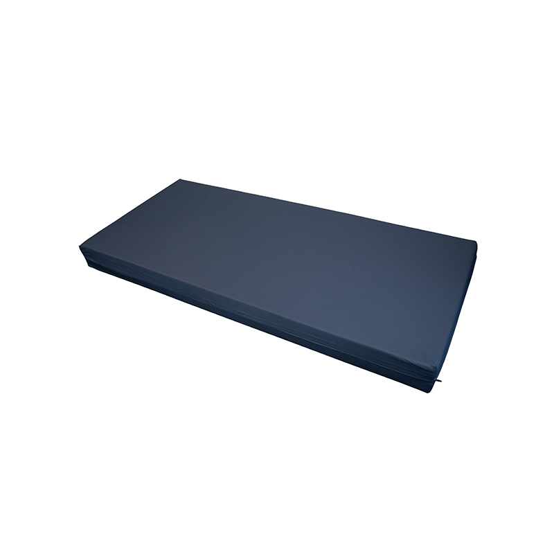 Chiroform Mattress with Incontinence Cover 70x200x16 cm.